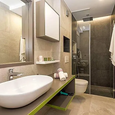 Dali Hotel 4*