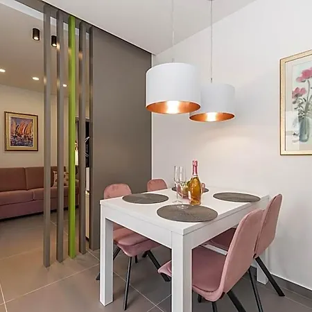 Dali Hotel 4*